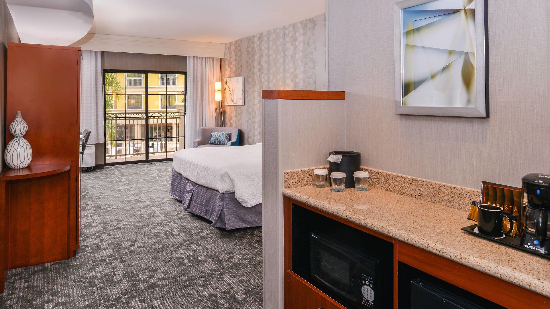 Courtyard By Marriott Hotel 3*