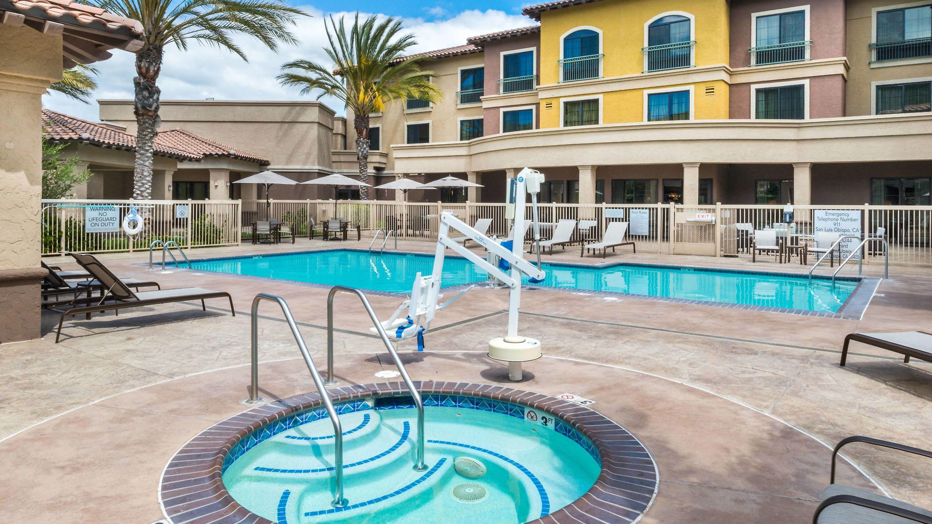 Hotel Courtyard By Marriott 3*
