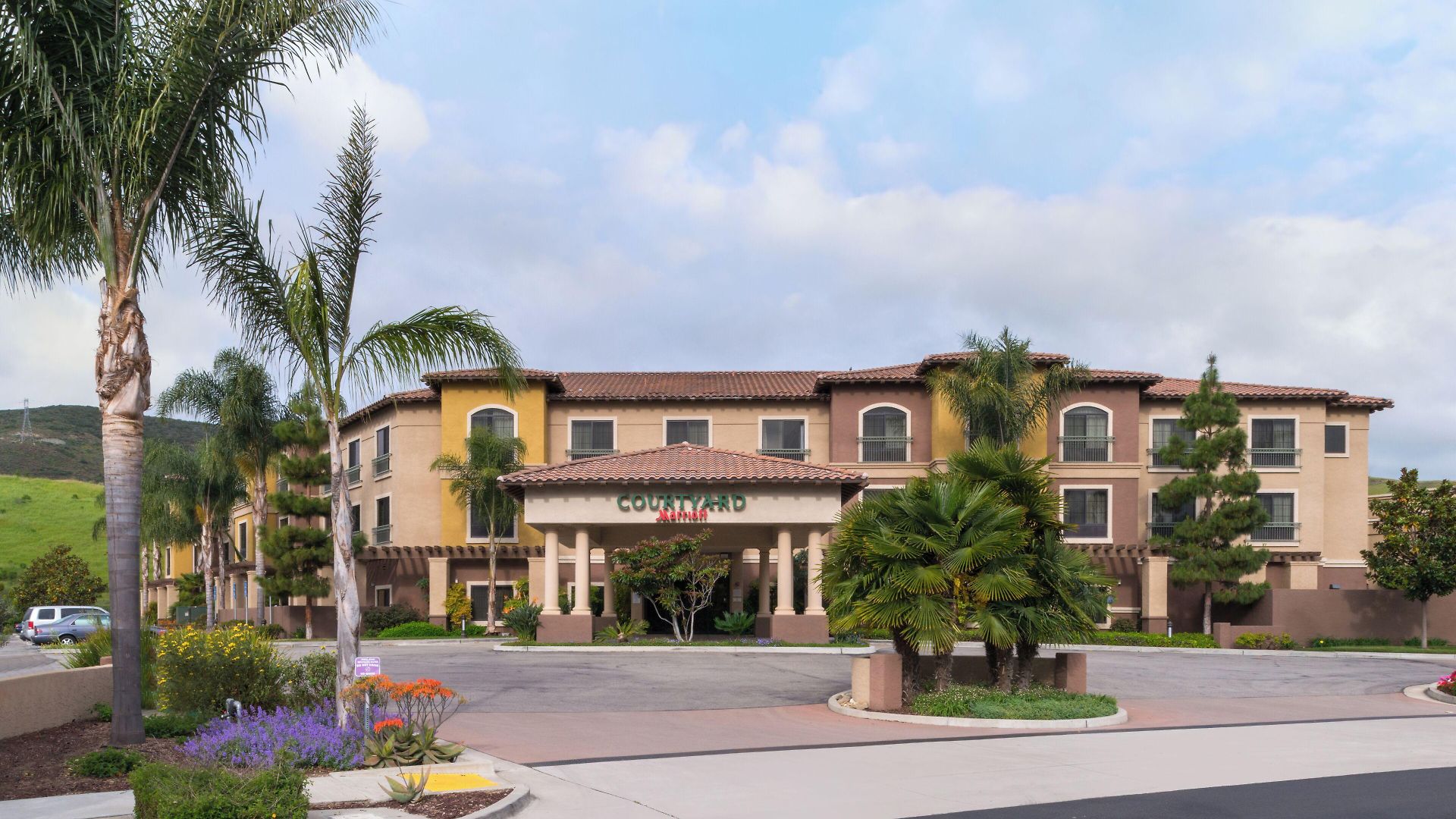 Courtyard By Marriott