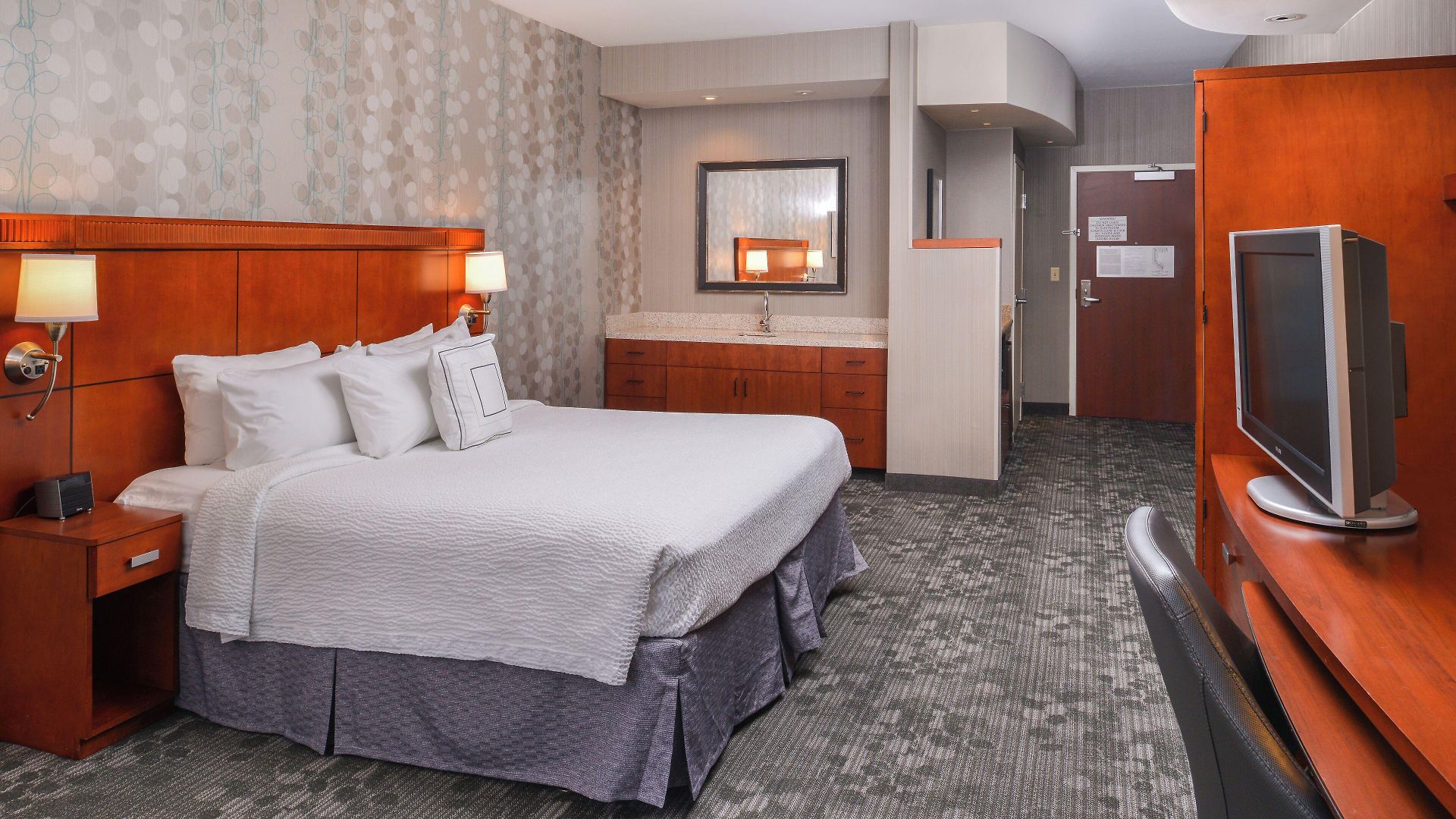 Courtyard By Marriott 3*