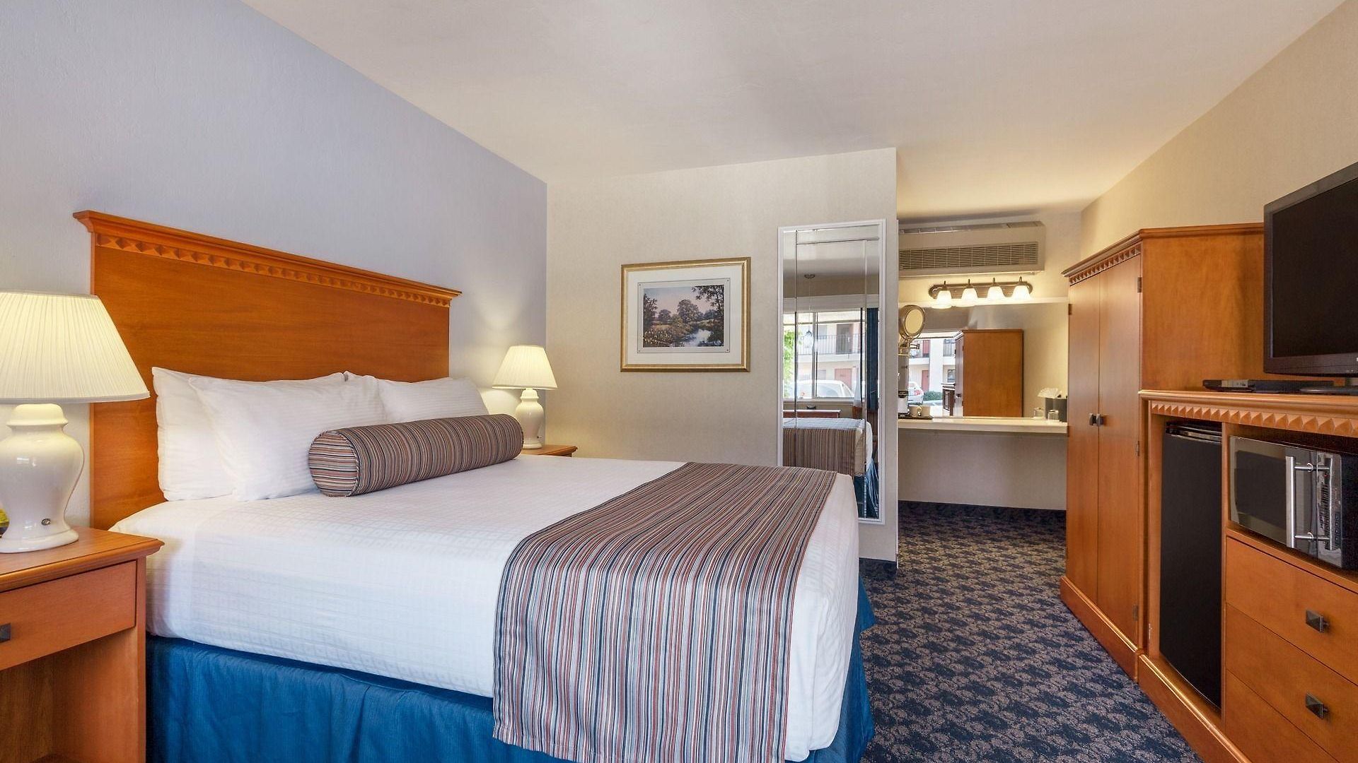 Sands & Hotel