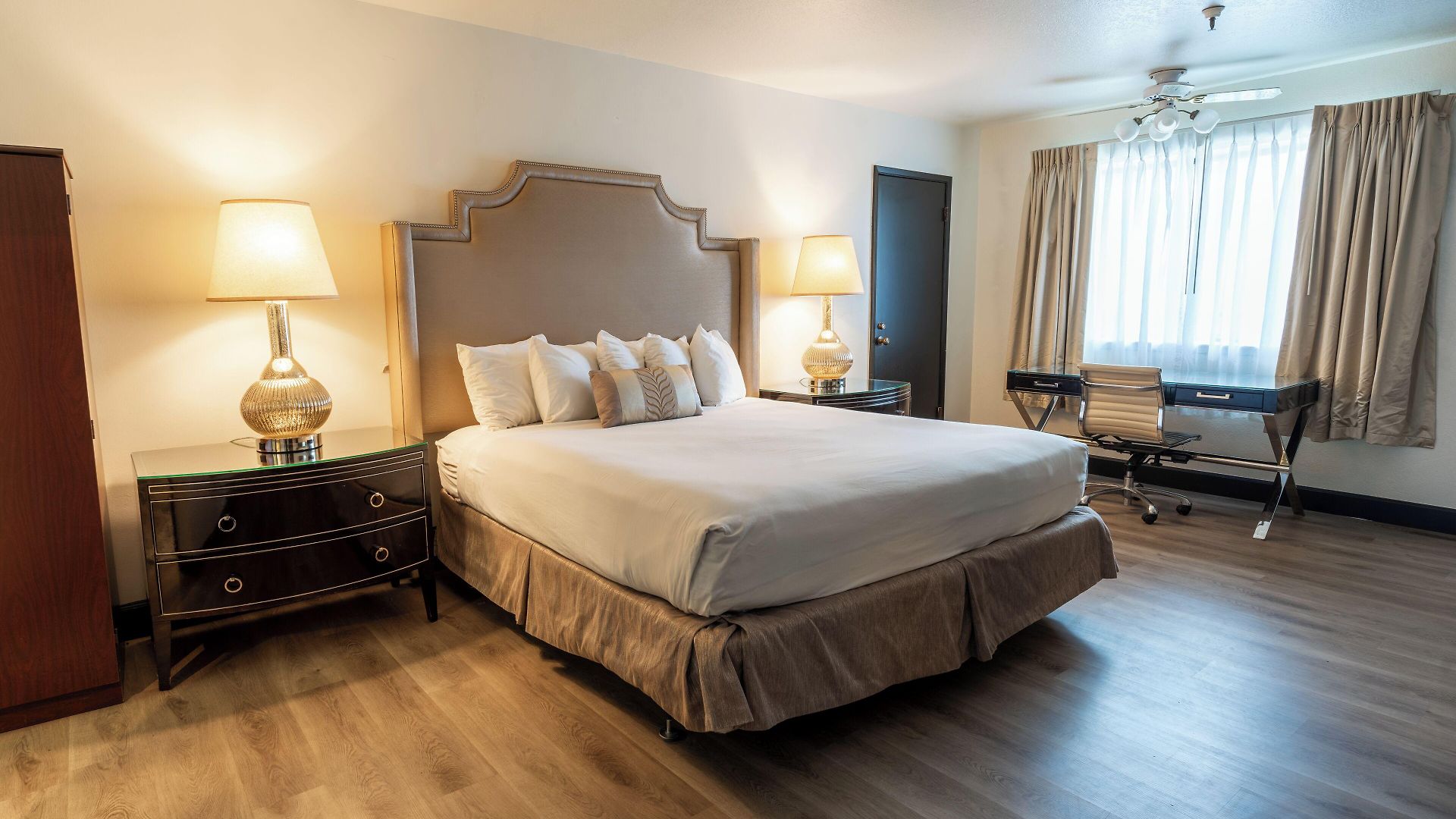 Hotel Sands & 3*