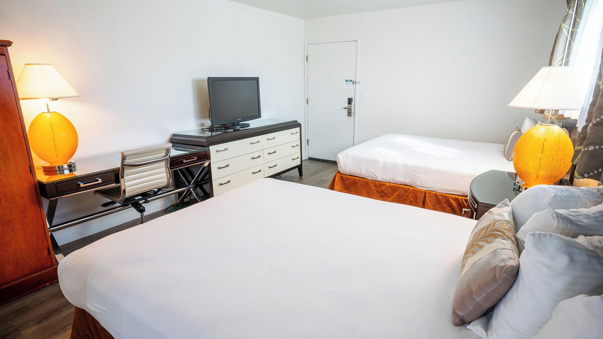 Hotel Sands & 3*