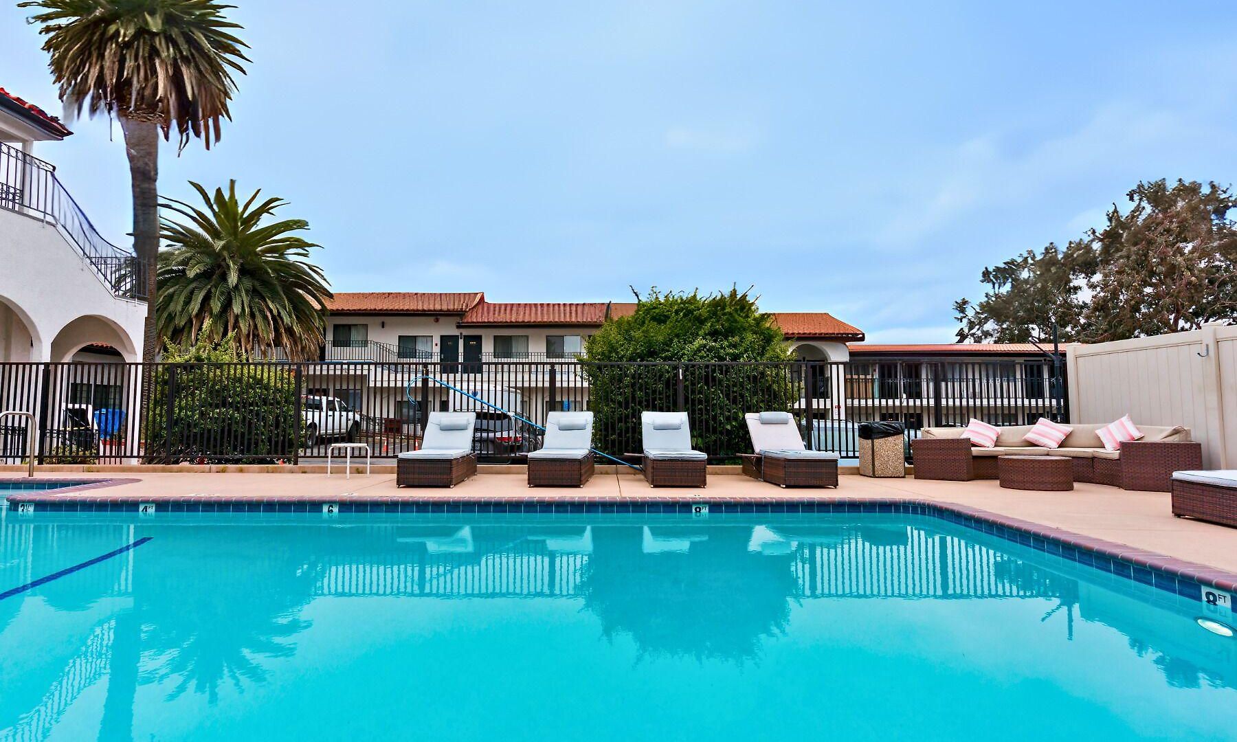 Hotel Sands &