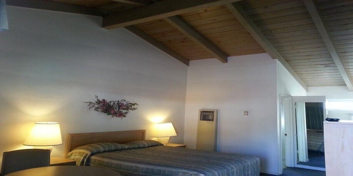 Villa Motel 2*
