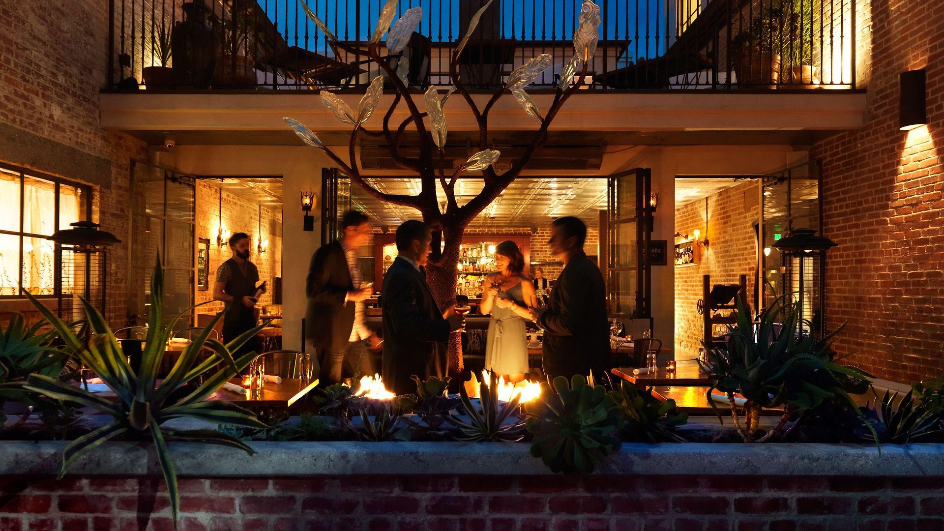 Granada & Bistro Hotel
