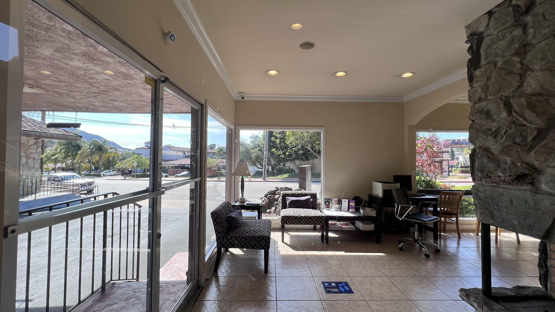 At 3* San Luis Obispo
