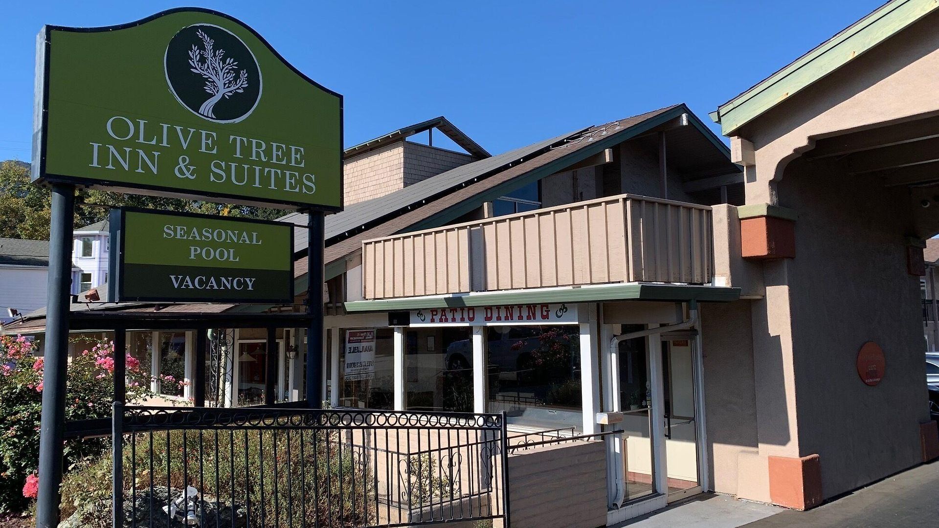 Olive Tree & Suites, A Howard Johnson By Wyndham 3*