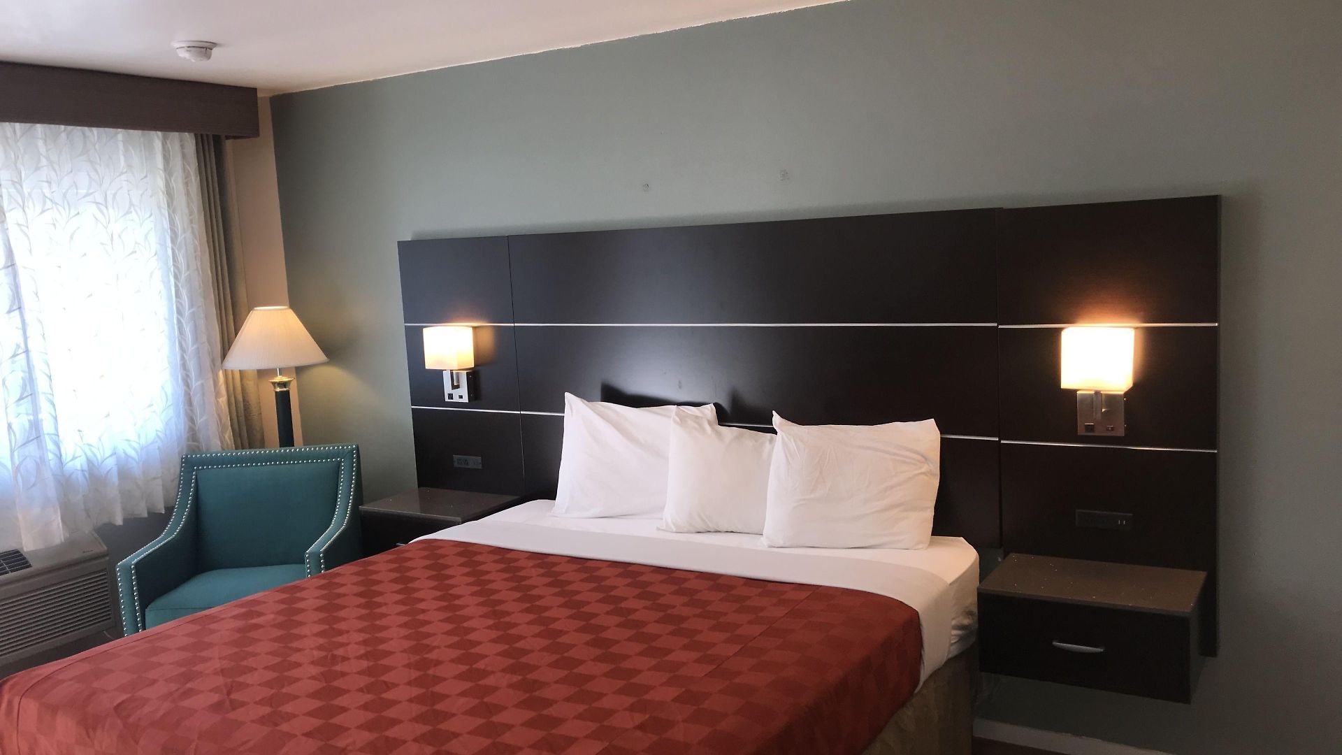 Olive Tree & Suites, A Howard Johnson By Wyndham