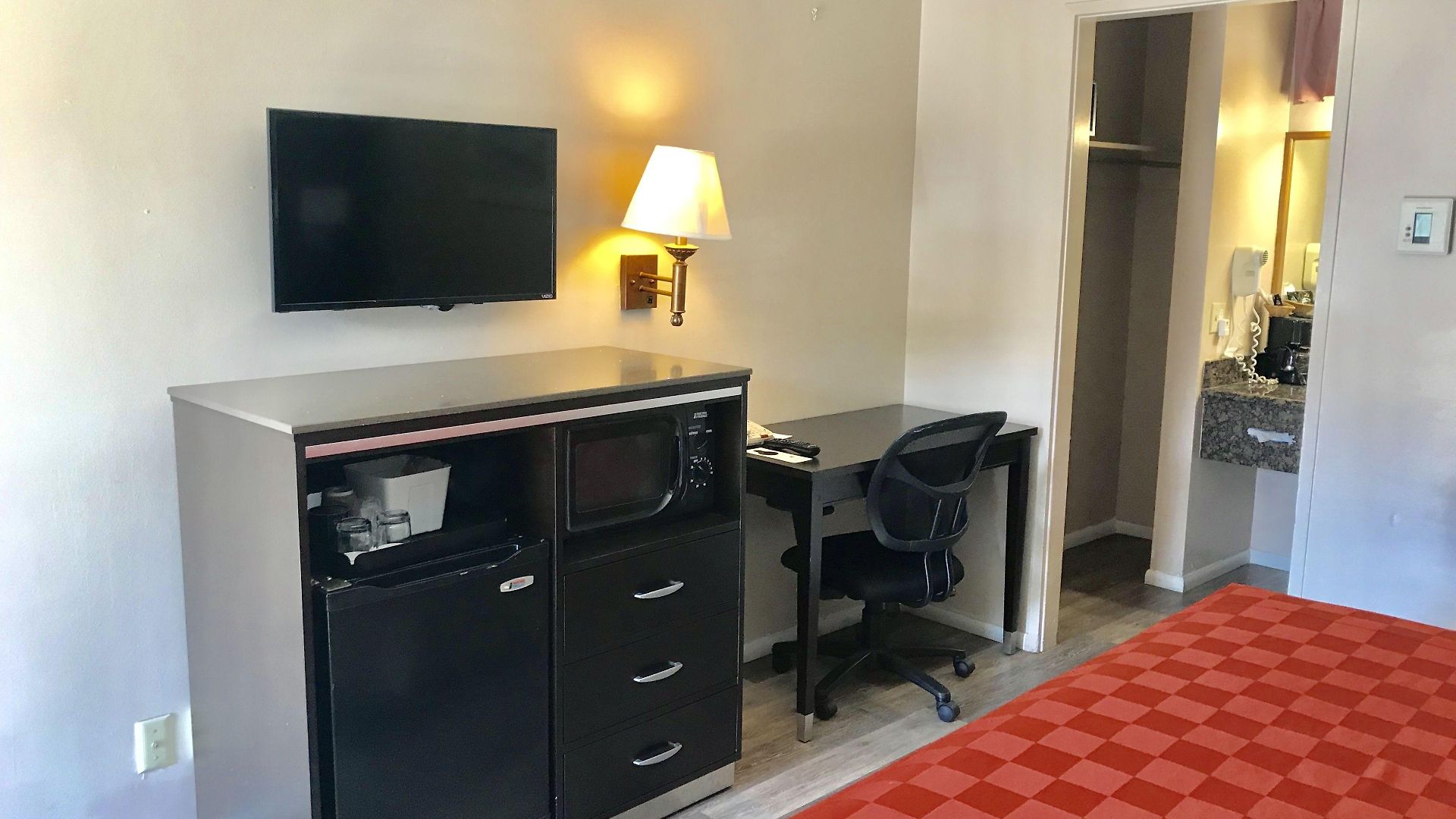 Hotel Olive Tree & Suites, A Howard Johnson By Wyndham