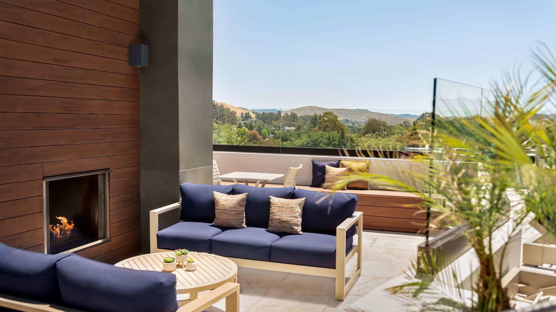 La Quinta By Wyndham Hotel