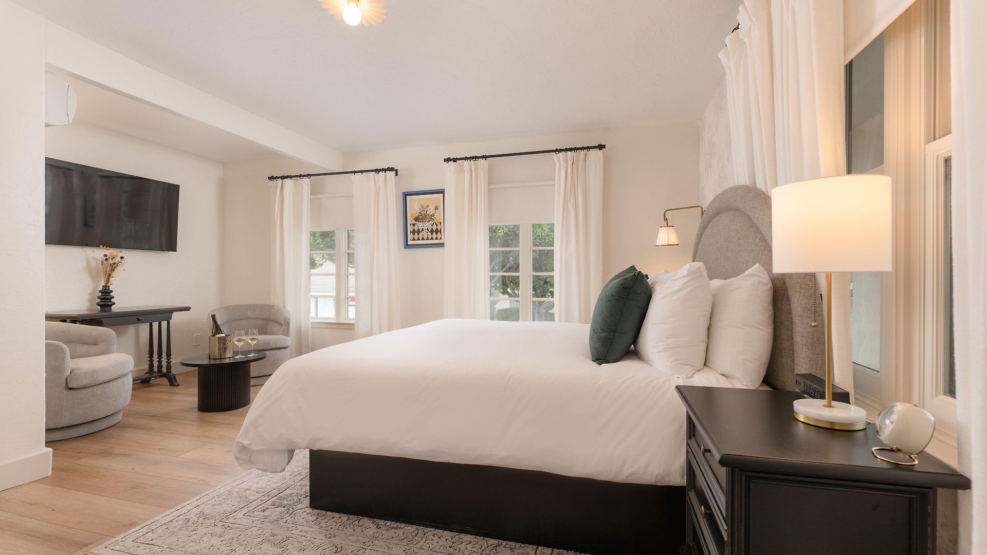 Petit Soleil - Bed, Breakfast And Bar San Luis Obispo