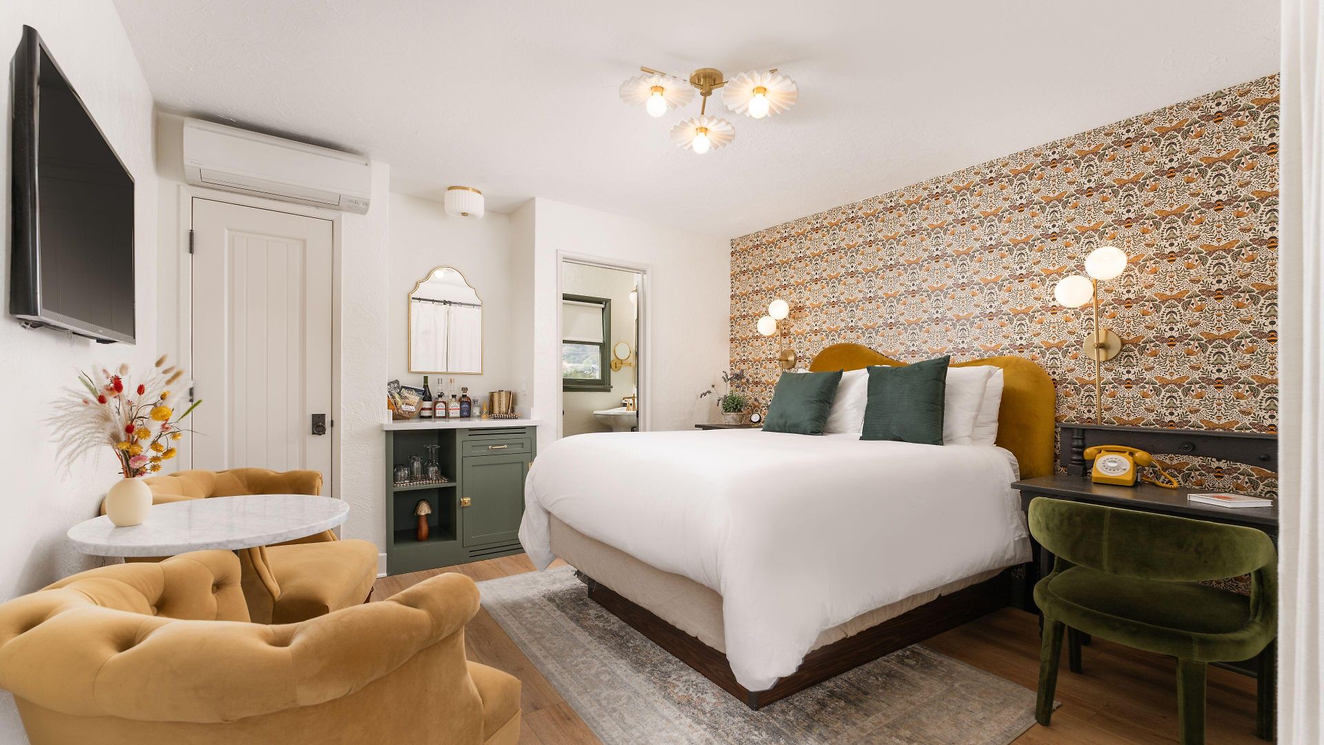Petit Soleil - Bed, Breakfast And Bar 4*
