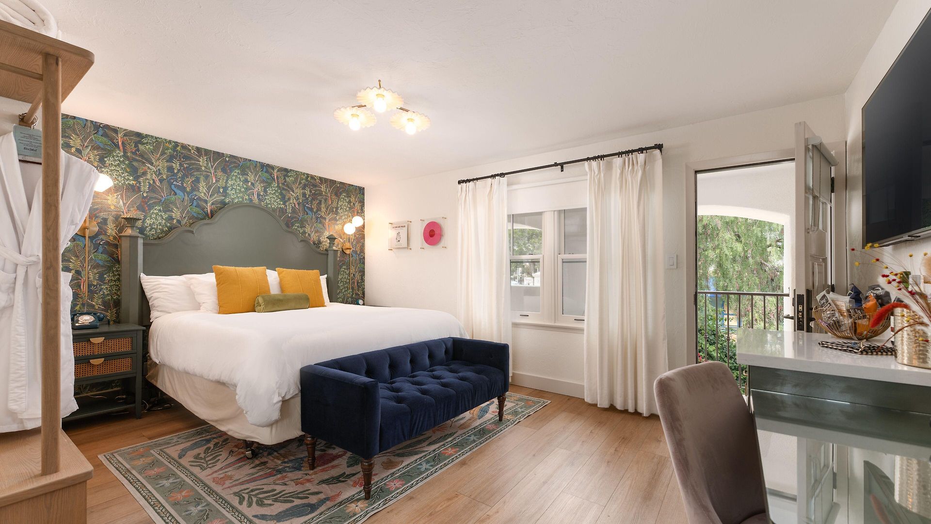 Petit Soleil - Bed, Breakfast And Bar Bed & Breakfast San Luis Obispo
