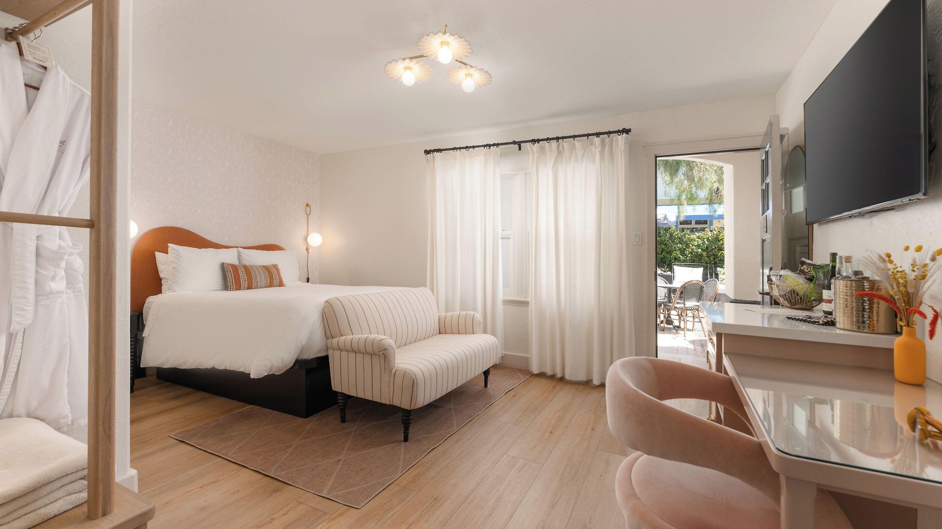 Petit Soleil - Bed, Breakfast And Bar Bed & Breakfast San Luis Obispo