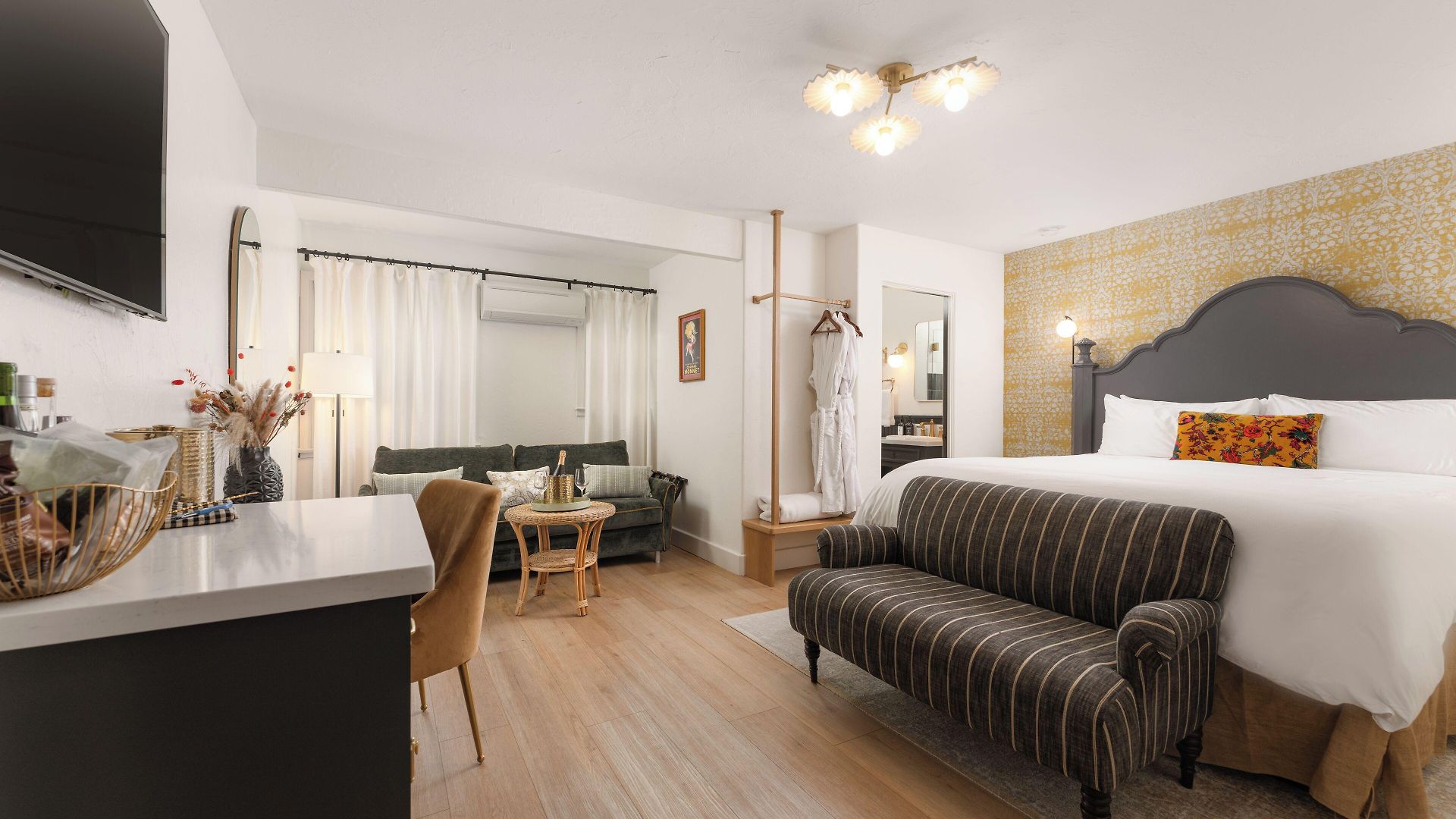 Petit Soleil - Bed, Breakfast And Bar Bed & Breakfast 4*
