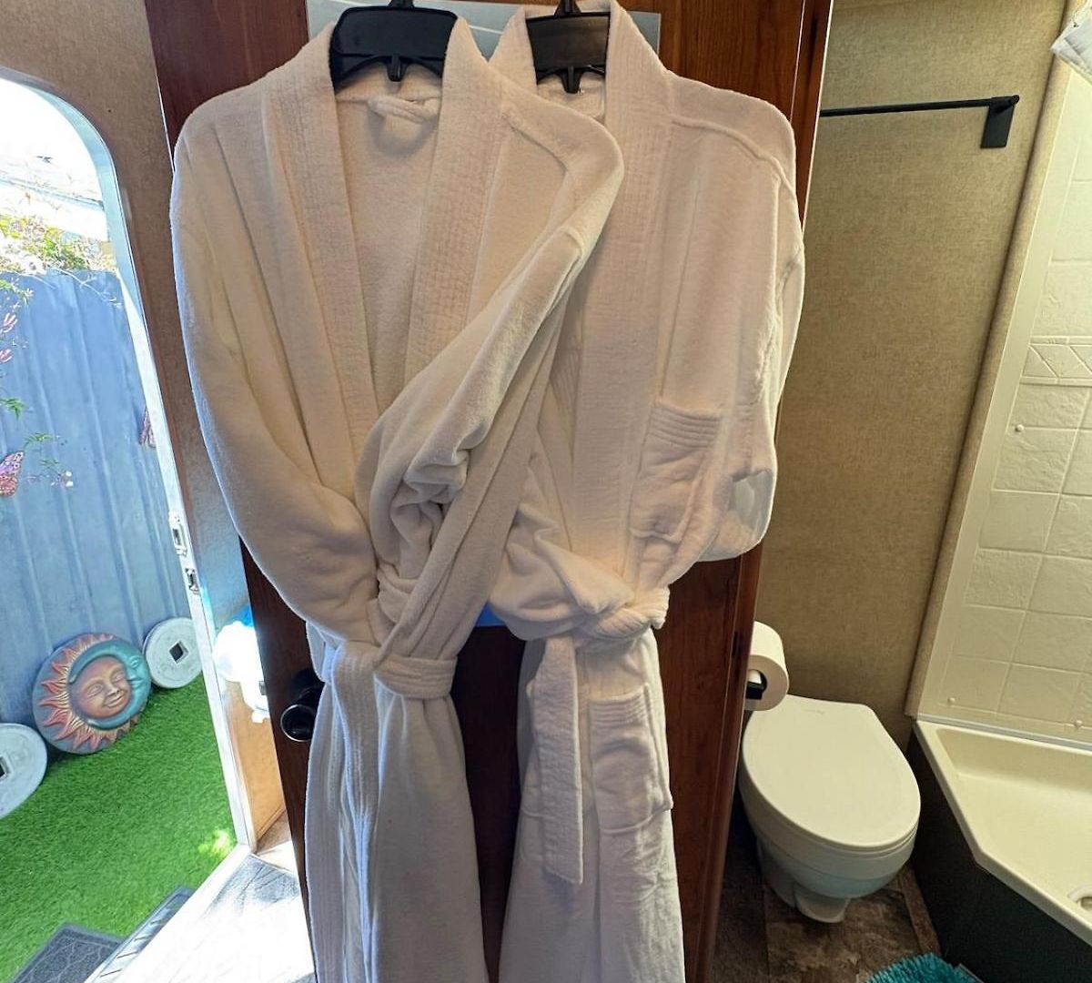 Zenden Rv By The Sea In Osos Holiday home *