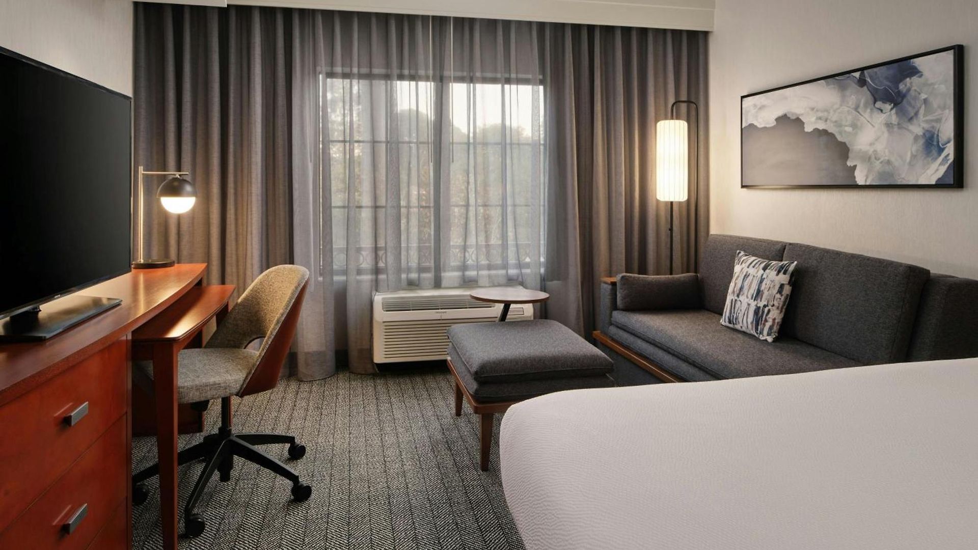 Hotel Courtyard By Marriott
