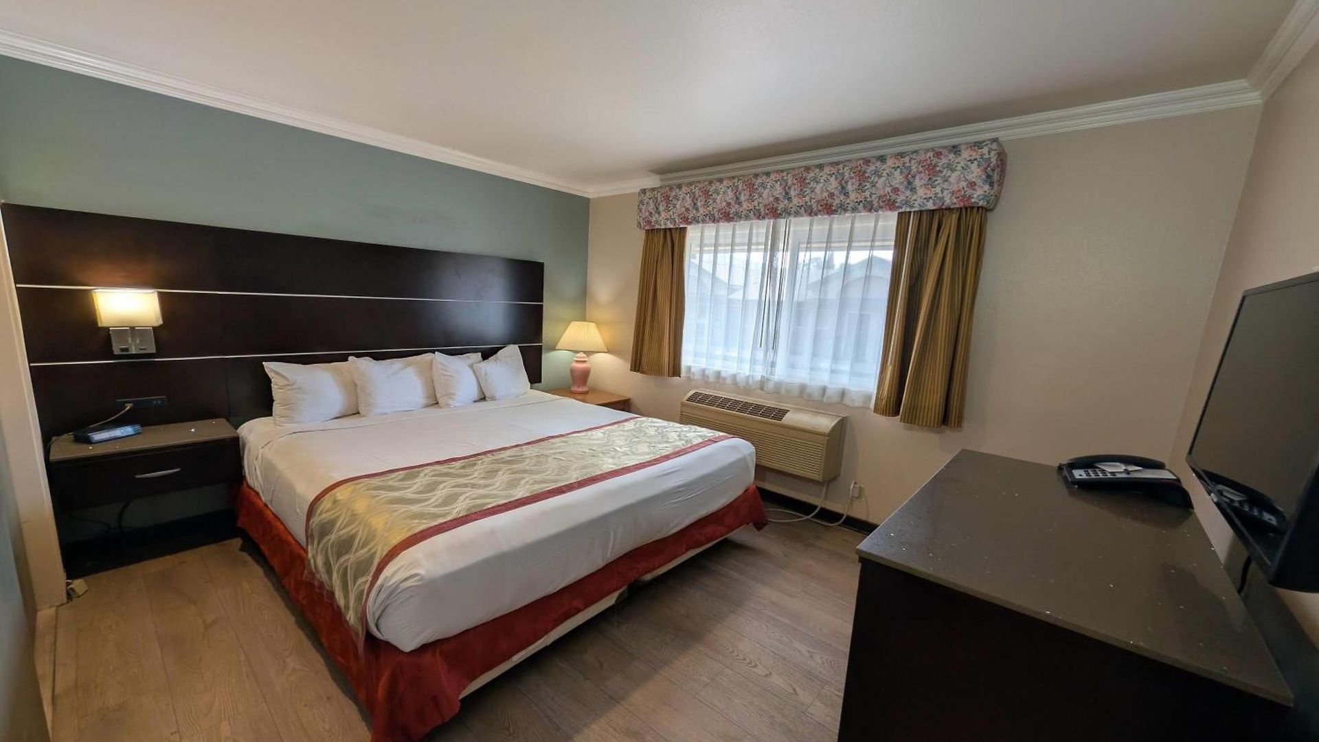 Olive Tree & Suites, A Howard Johnson By Wyndham San Luis Obispo