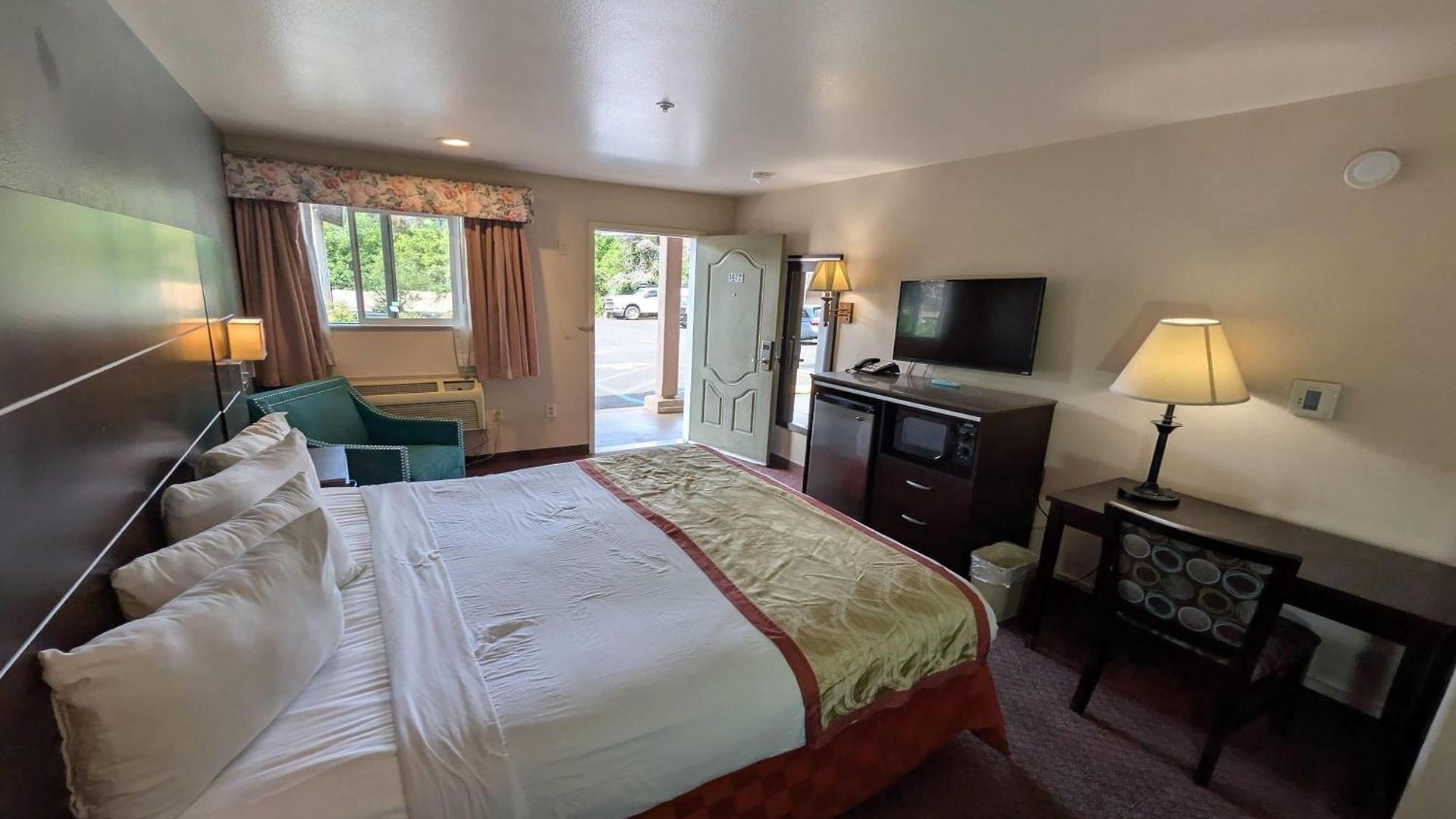 Olive Tree & Suites, A Howard Johnson By Wyndham Hotel San Luis Obispo