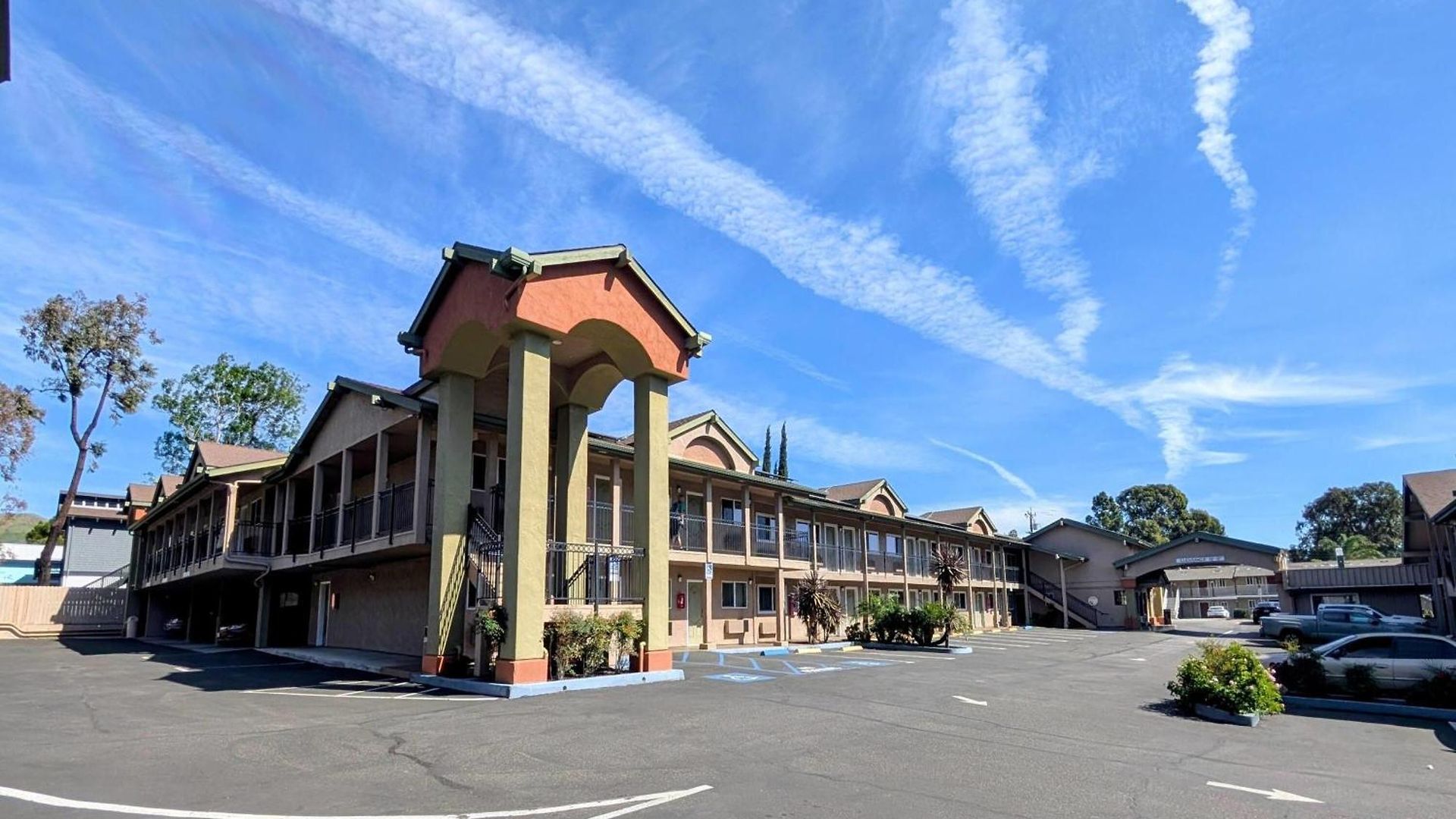 Olive Tree & Suites, A Howard Johnson By Wyndham San Luis Obispo