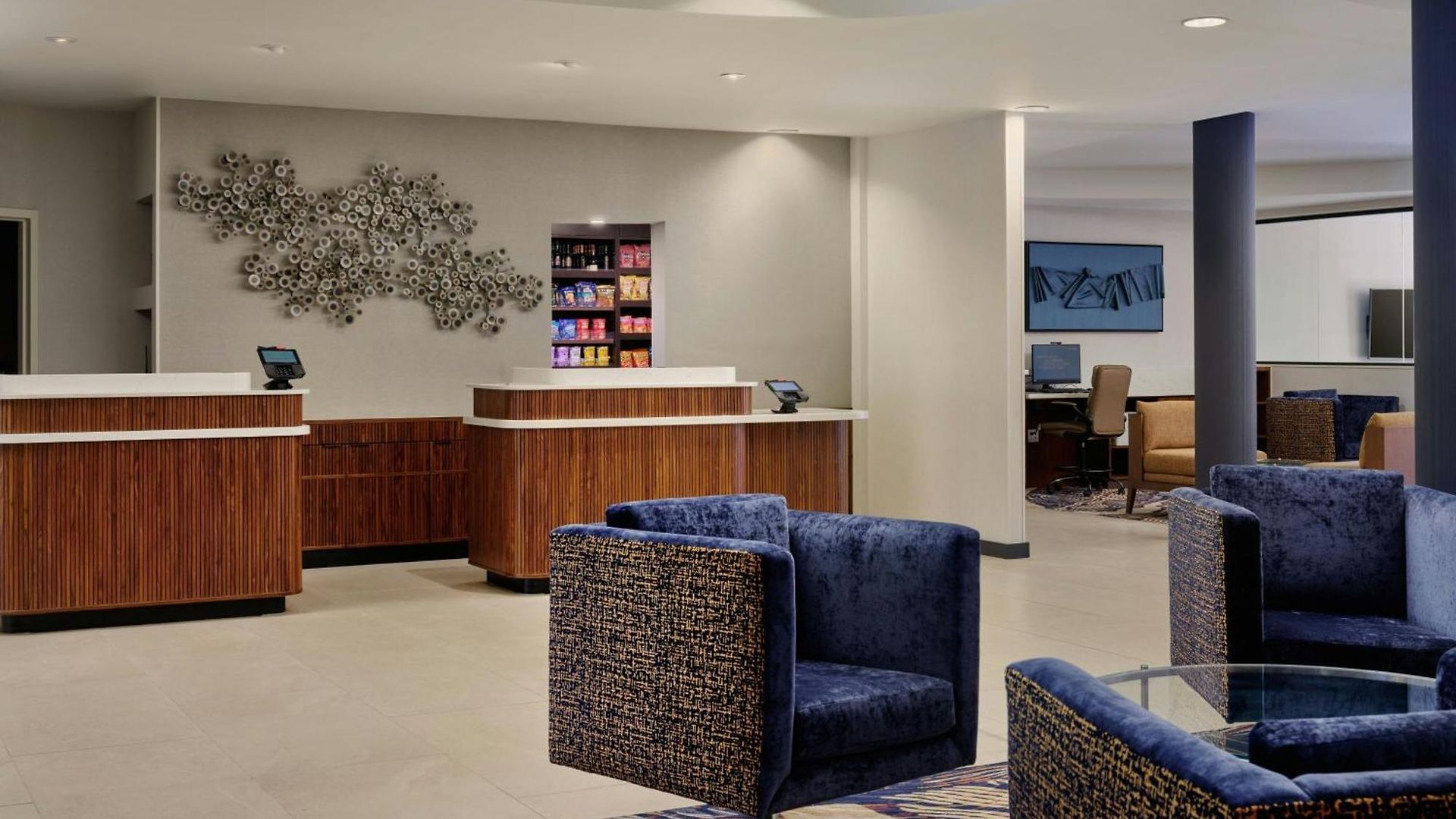 Courtyard By Marriott