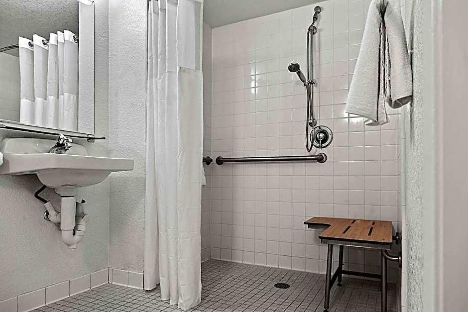 Hotel 6-san Luis Obispo, Ca - South San Luis Obispo