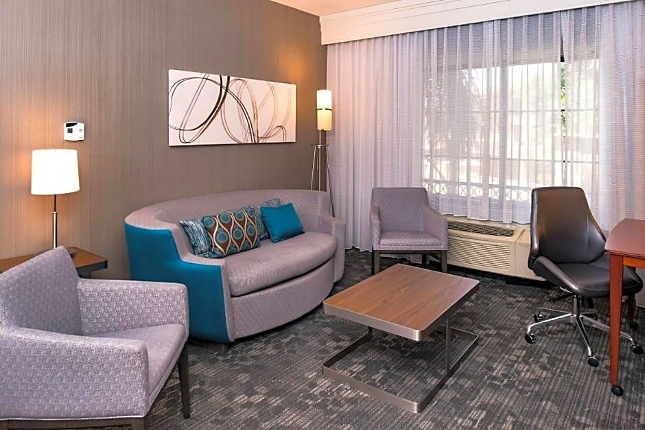 Courtyard By Marriott 3* San Luis Obispo
