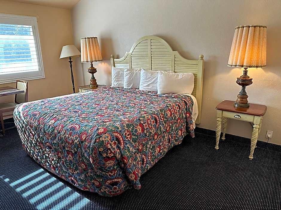 Budget 2* San Luis Obispo