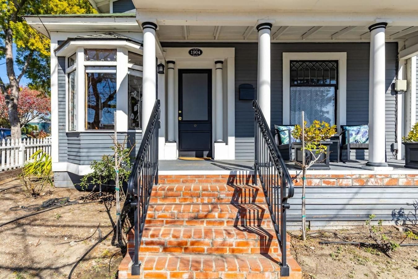 Downtown Slo Victorian Holiday home *