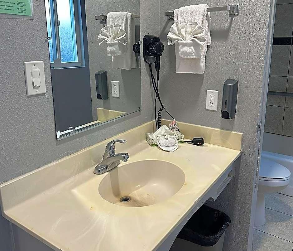 Budget Motel 2*