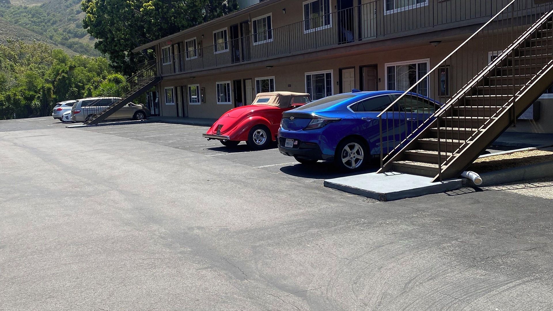 Hotel At