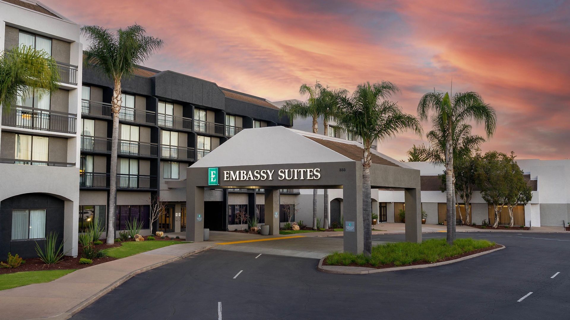 Hotel Embassy