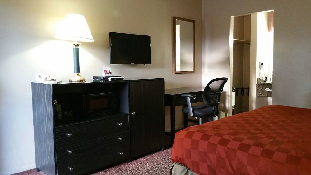 Olive Tree & Suites, A Howard Johnson By Wyndham San Luis Obispo