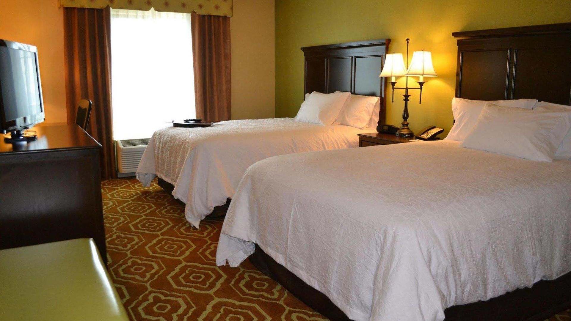 Hotel Hampton &