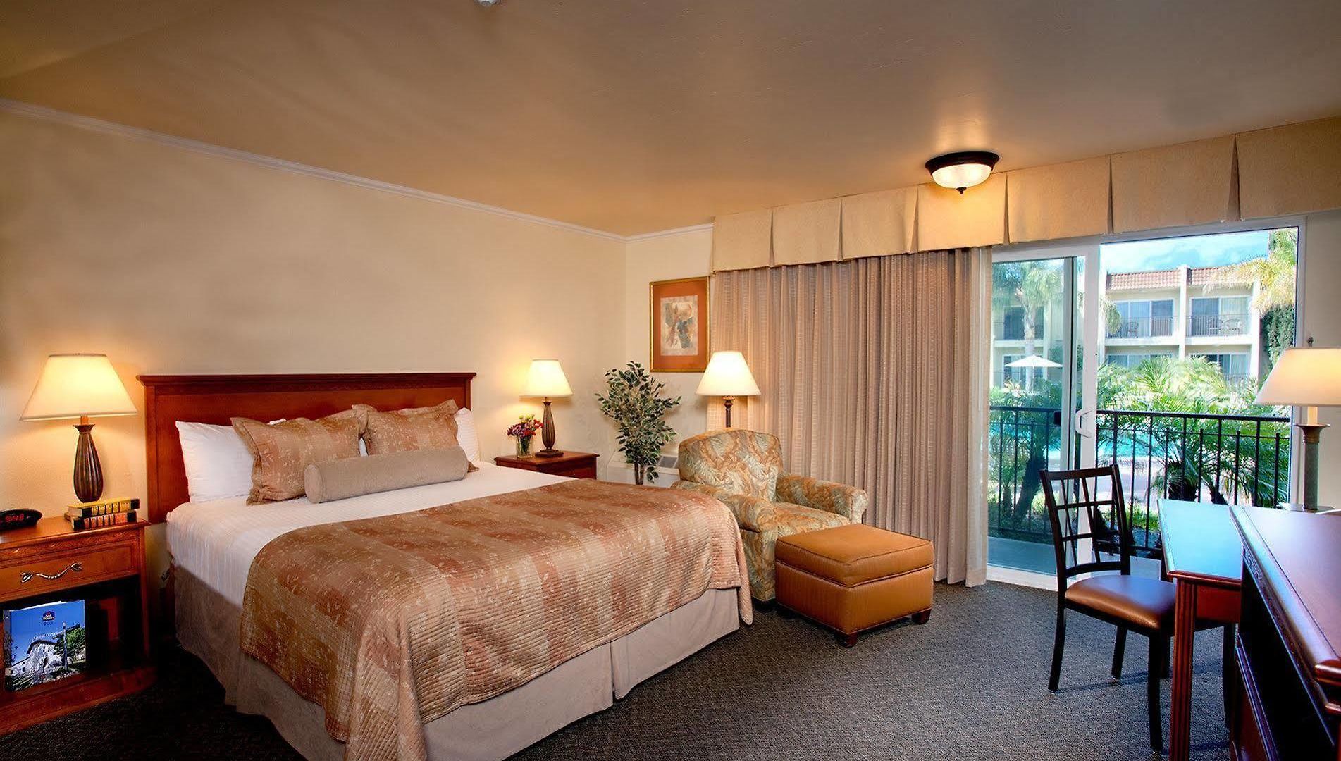 Western Royal Oak San Luis Obispo