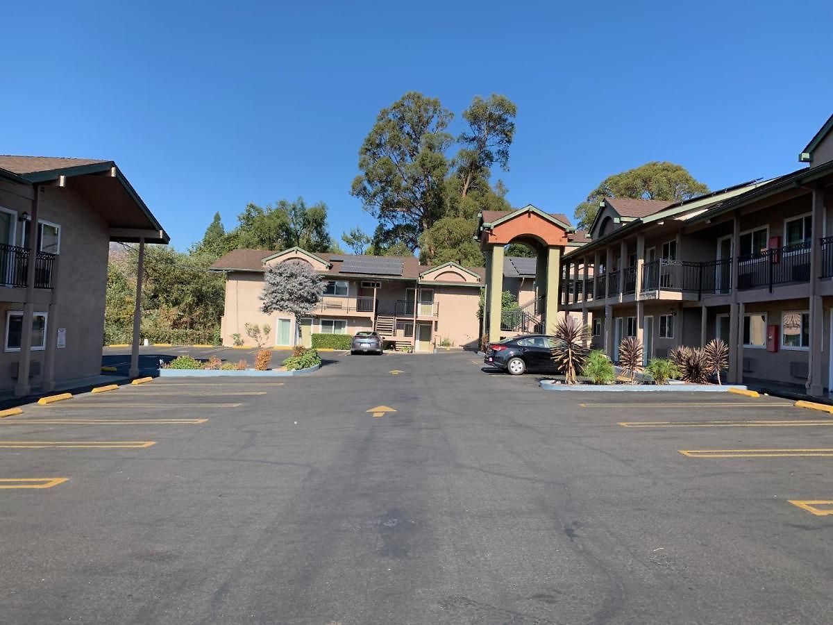Hotel Olive Tree & Suites, A Howard Johnson By Wyndham