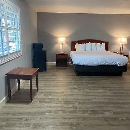 Vagabond Hotel 2*