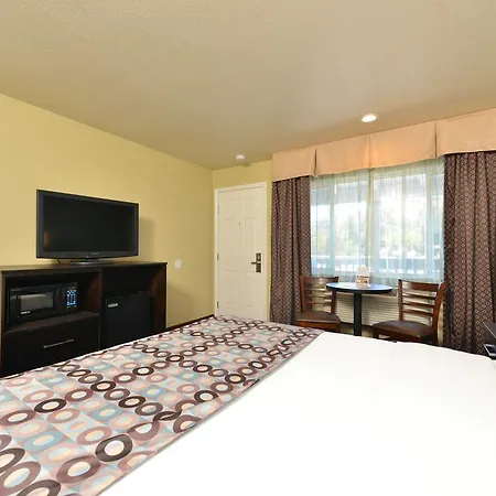 Inn Avenue Downtown District Slo 3*