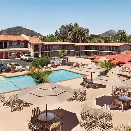 Hotel Sands &