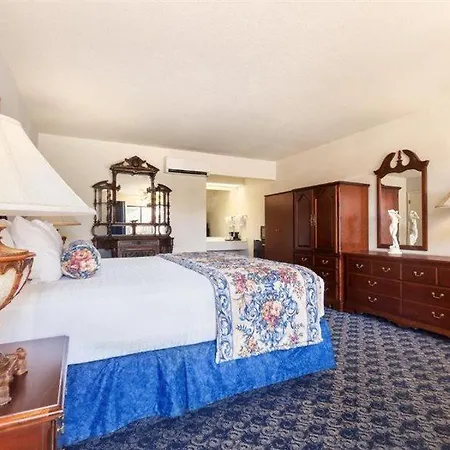 Sands & 3* San Luis Obispo