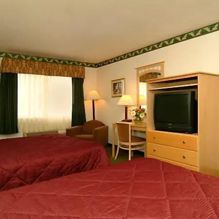 Hotel Lamplighter & 3*