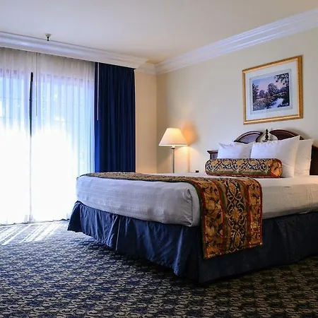 Sands & Hotel San Luis Obispo