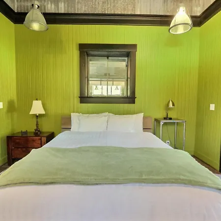 See Camp Ranch Out House, Loft And Bunkalow