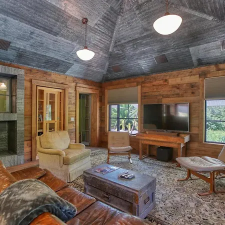 See Camp Ranch Loft 1 Bdrm