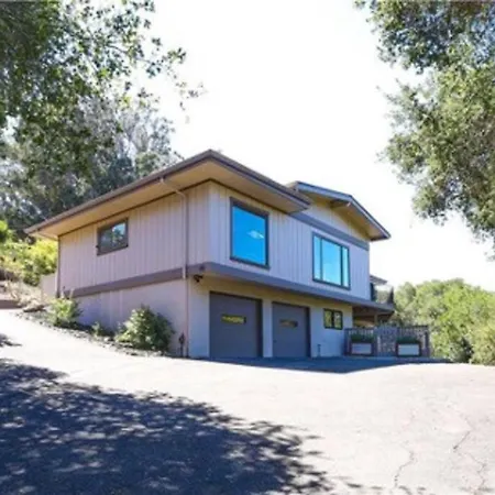 Luxury 5-bd W/ Great Views Near Downtown & Campus Holiday home San Luis Obispo
