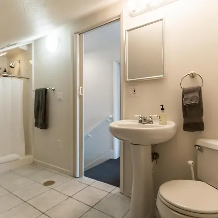 Holiday home Mountain Getaway, View In Slo! - Whole House *