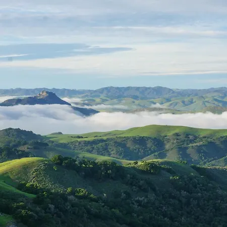 Vista House, Luxury Above The Clouds! - Whole House Holiday home *