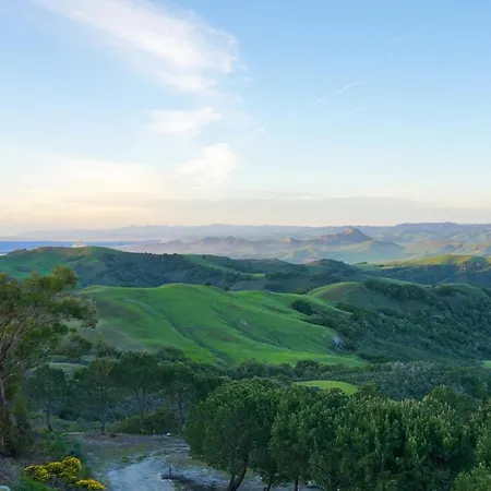 Vista House, Luxury Above The Clouds! - Whole House Holiday home San Luis Obispo