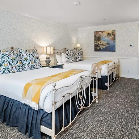 Hotel Apple Farm 3*
